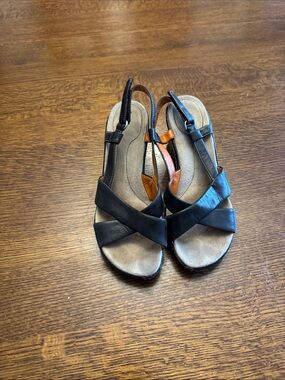 Rockport leather wedge sandals